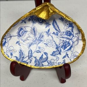 Floral Blue and Gold Decorative Shell Dish